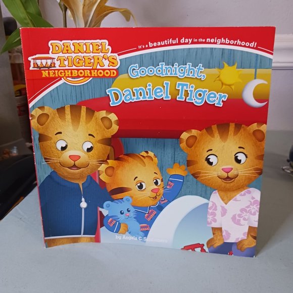 Early Reader Childrens Paper Back Books - Picture 9 of 12